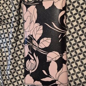 NWT 🌸 KATE SPADE 🌸 STACY WALLET "Laurel Way Gardenia" 🎀 Staffiano Leather